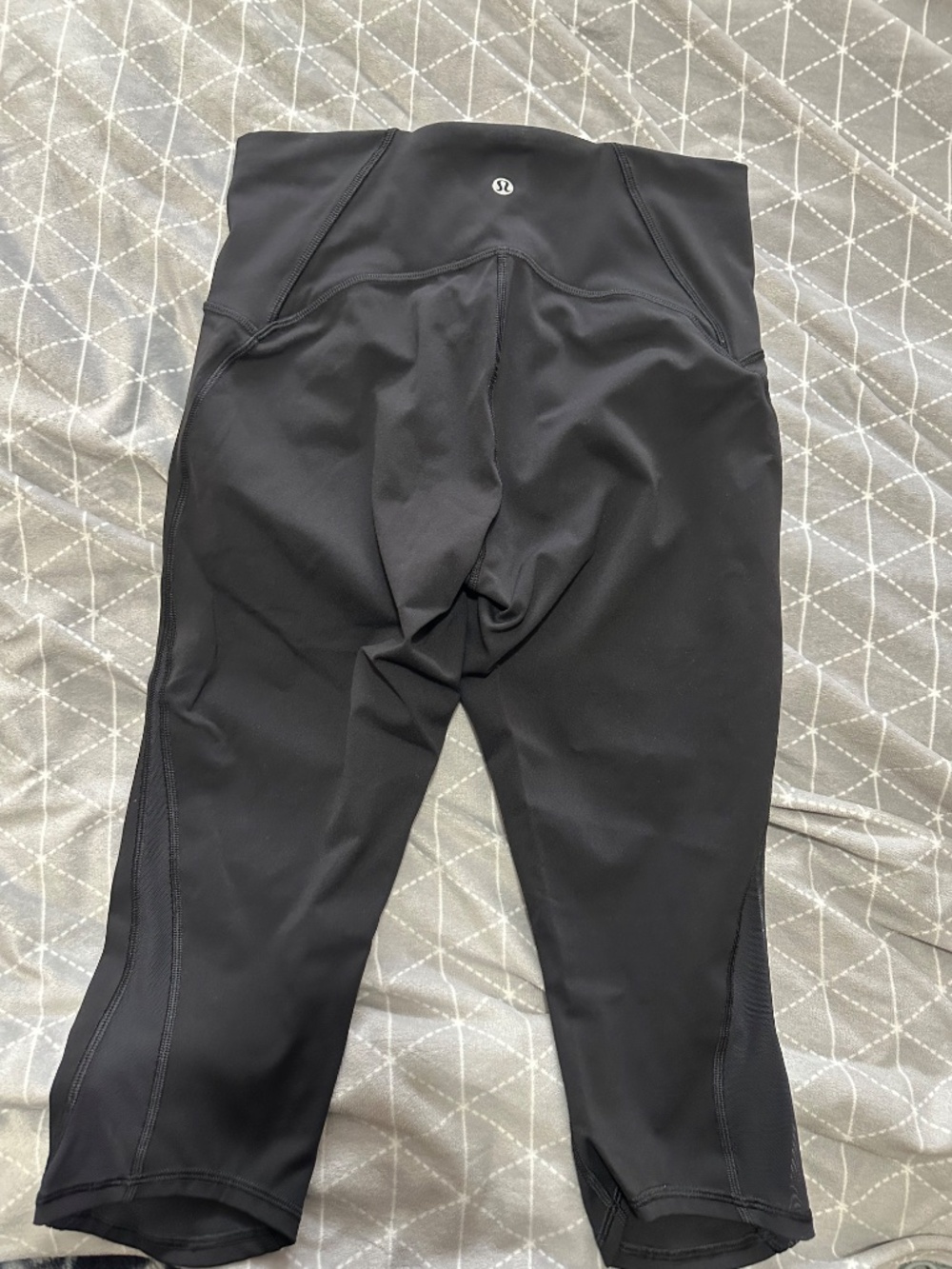 Lululemon capris - Picture 2 of 4